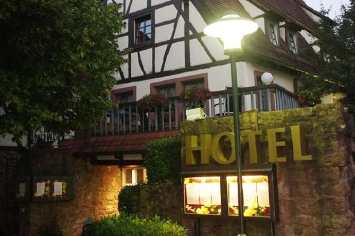 Hotel Altes Badhaus Eberbach  Exterior foto